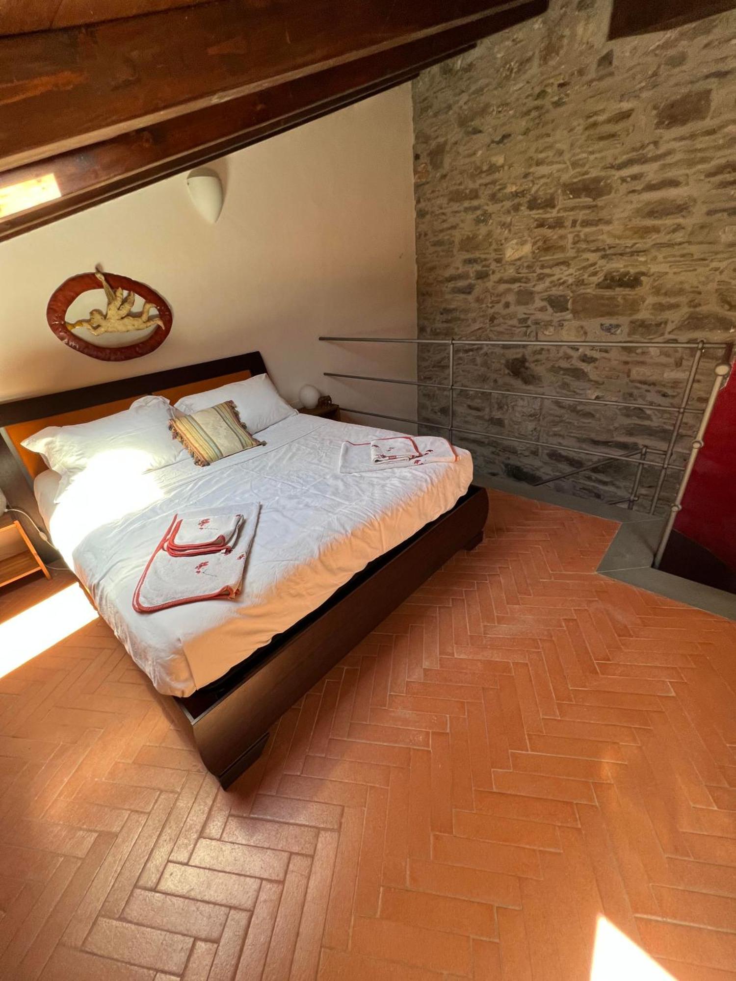 Casa Boru - A Beautiful Fully Restored Spacious House With Fantastic Views Calice al Cornoviglio Exterior photo